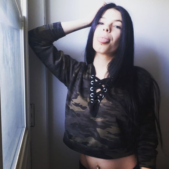 Meet your Posher, Audrey - Picture 1 of 1